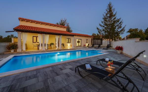 A la foto es mostra l'objecte Villa Desapemani with heated pool situat a la ciutat de Cere.
