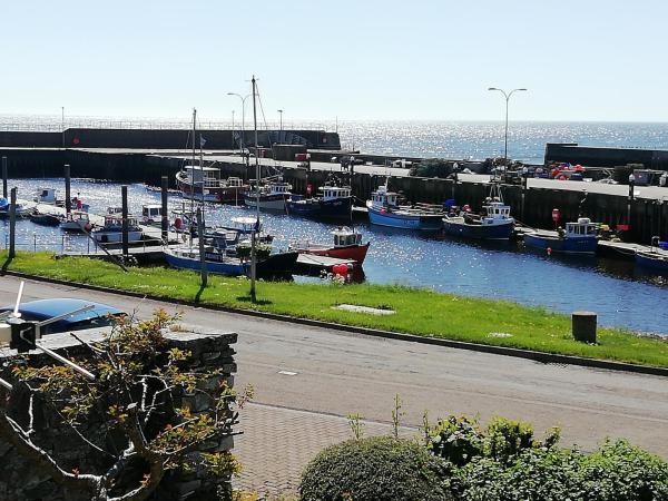 2 Harbour Row - Helmsdale