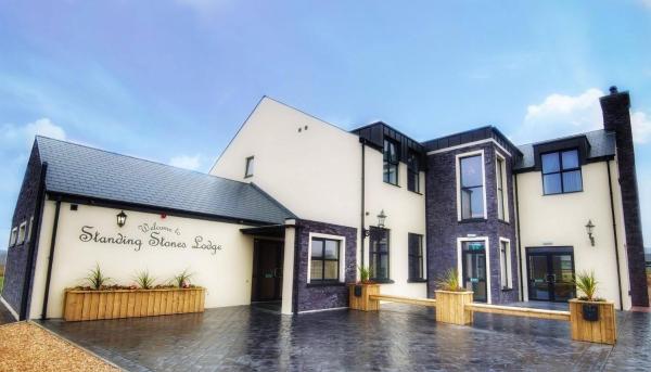 På billedet ses objektet Standing Stones Lodge beliggende i byen Belfast.