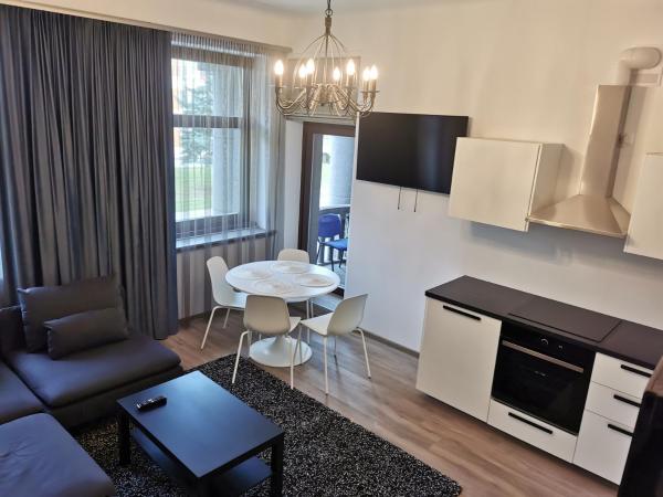 A la foto es mostra l'objecte Laurentroom Center situat a la ciutat de Dagiai.