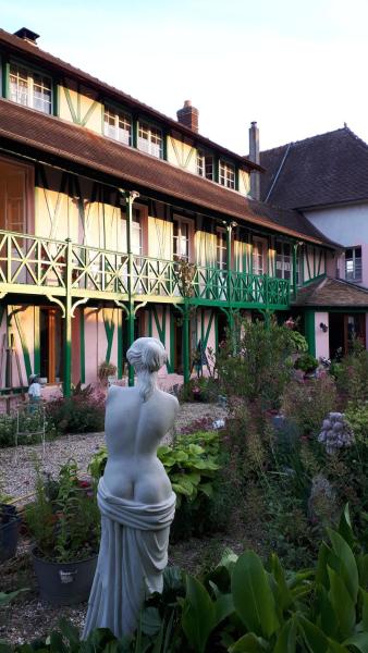 A la foto es mostra l'objecte La maison rose situat a la ciutat de Saint-Just.
