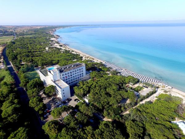 Na zdjęciu widoczny jest obiekt Ecoresort Le Sirene - Caroli Hotels położony w mieście Gallipoli.