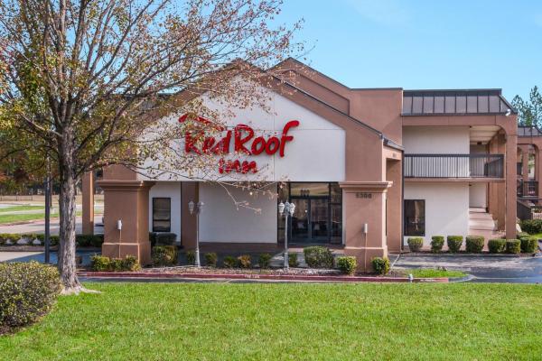 På billedet ses objektet Red Roof Inn Texarkana beliggende i byen Ashdown.