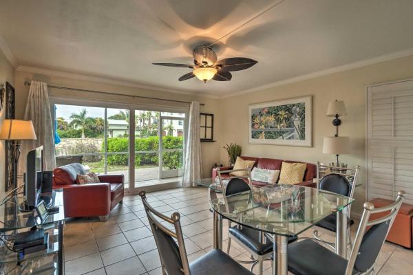 На фото показан объект Longboat Key Condo with Lanai Walk to Beach and Shops, расположенный в городе Лонгбоут-Ки.