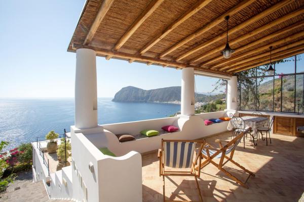 Foto 1: House with garden and sea view in Lipari