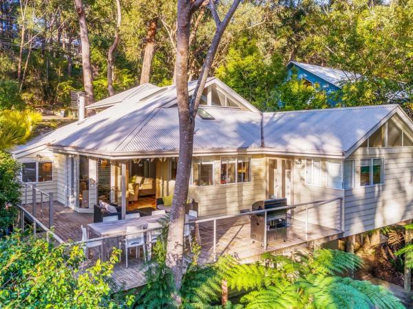 A la foto es mostra l'objecte Iluka at Hyams Beach situat a la ciutat de Hyams Beach.