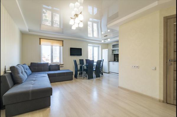 A la foto es mostra l'objecte Luxury 2-bedroom Most City Area, center situat a la ciutat de Dnipró.