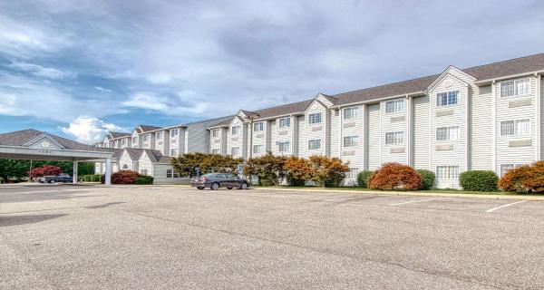 Surestay Hotel By Best Western Christiansburg Blacksburg - Blacksburg, VA