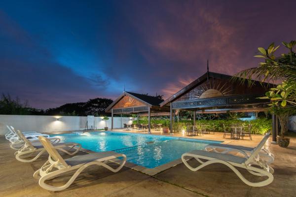 Na fotografii je vidět objekt Riverra Inn Langkawi nacházející se ve městě Kisap.