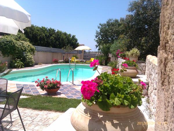 Na foto é possível ver o objeto Holiday villa Gelso - Ragusa localizado na cidade de Trecasuzze.
