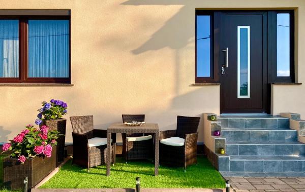 Na zdjęciu widoczny jest obiekt Ferienwohnung PuraVida Ostsee 5A położony w mieście Kühlungsborn.