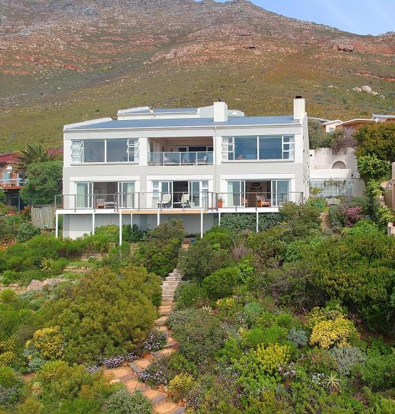 På billedet ses objektet Avian Leisure beliggende i byen Simonʼs Town.