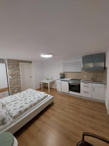 Auf dem Foto ist das Objekt Lavendel Apartment in der Stadt Riederich zu sehen.