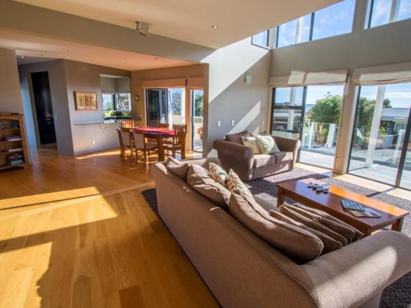 Foto 3: Sun, Sea, Sensational - Kaiteriteri Holiday Home