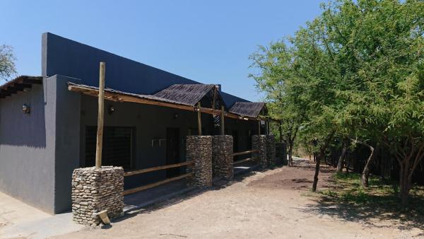 Na zdjęciu widoczny jest obiekt SVH Bush Lodge położony w mieście Marloth Park.