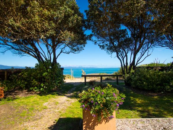照片显示了位于Tata Beach市的Beach Tata - Golden Bay Bach Tata Beach物件。