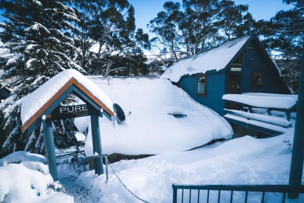 Auf dem Foto ist das Objekt Pure Chalet Thredbo in der Stadt Thredbo zu sehen.