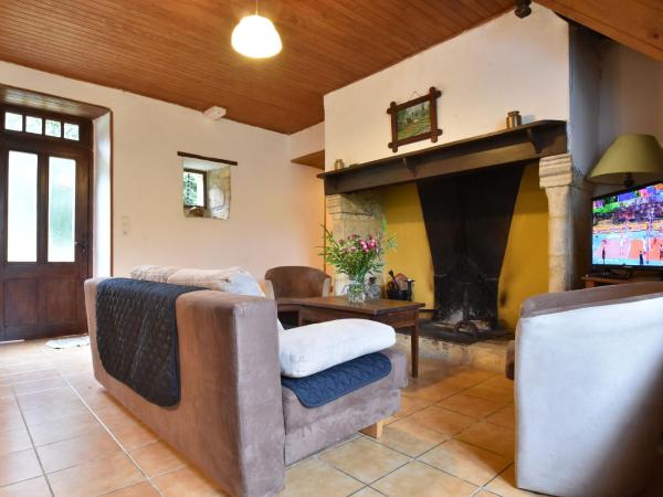 Auf dem Foto ist das Objekt Scenic Home in Berbiguières in der Stadt Saint-Germain-de-Belvès zu sehen.