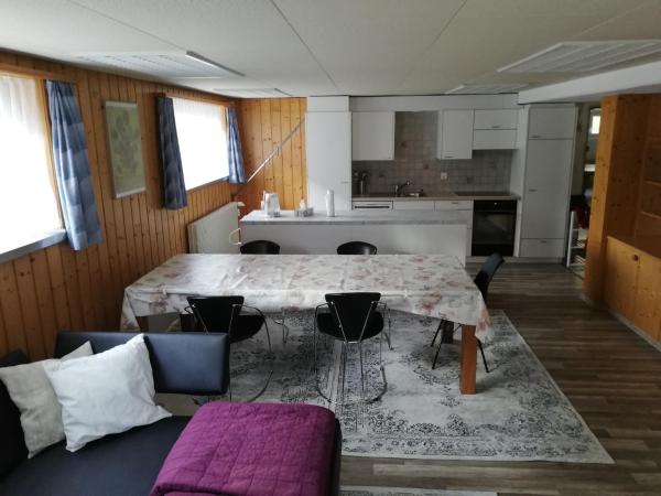 A la foto es mostra l'objecte Suretta2 situat a la ciutat de Sufers.
