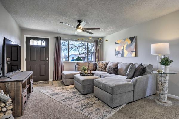 Fotografie 5: Duplex with Private Yard 3 Mi to Downtown Loveland!