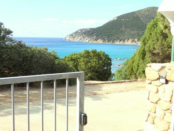 Στη φωτογραφία φαίνεται το αντικείμενο Villa dell'Arte Vista Mare που βρίσκεται στην πόλη Porto sa Ruxi.