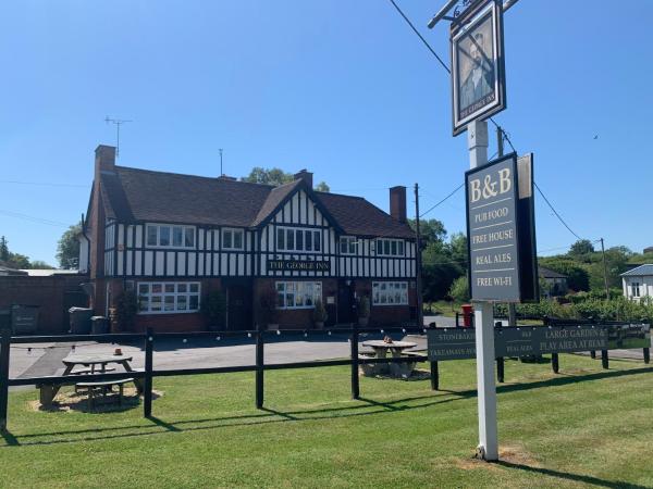 A la foto es mostra l'objecte The George Inn Middle Wallop situat a la ciutat de Grateley.