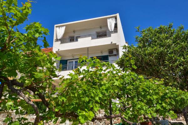 Apartments Nina & Mili - Makarska Riviera