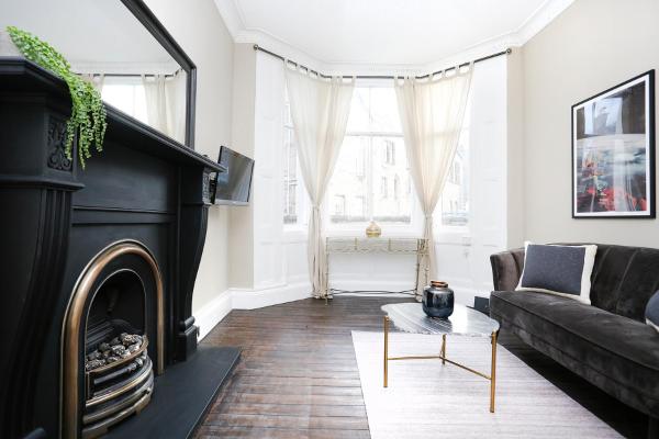 JOIVY Modern Apartment in Stockbridge, Edinburgh