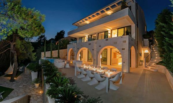 Luxury Beachfront Villa Silvery Moon With Private Pool, Jacuzzi, Sauna And Gym On Brac Island - Sumartin - Brač