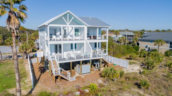 207 E Arctic - Seahorsing Around - Oceanfront - 3 Bedrooms - Folly Beach, SC