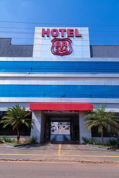 La photo montre l'objet Hotel BR 364 situé dans la ville de Cacoal.