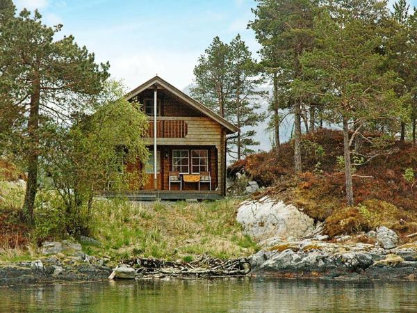 Na zdjęciu widoczny jest obiekt 5 person holiday home in VÅGLAND położony w mieście Storsæter.