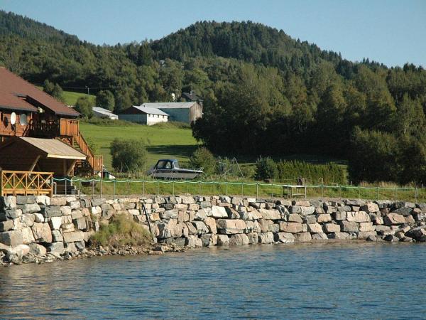 Na zdjęciu widoczny jest obiekt 6 person holiday home in EIDSVÅG-By Traum położony w mieście Rød.