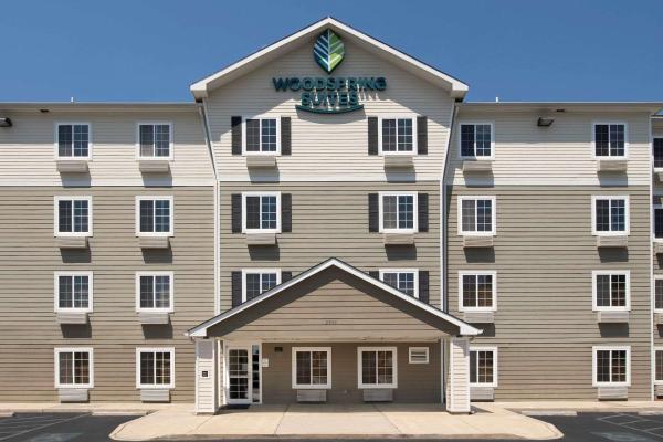 På billedet ses objektet WoodSpring Suites Augusta Riverwatch beliggende i byen Augusta.