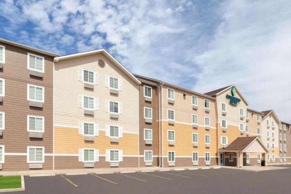 A la foto es mostra l'objecte WoodSpring Suites Sioux Falls situat a la ciutat de Sioux Falls.