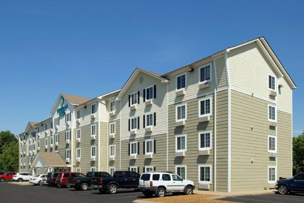 Na fotografii je vidět objekt WoodSpring Suites Lebanon nacházející se ve městě Mount Juliet.