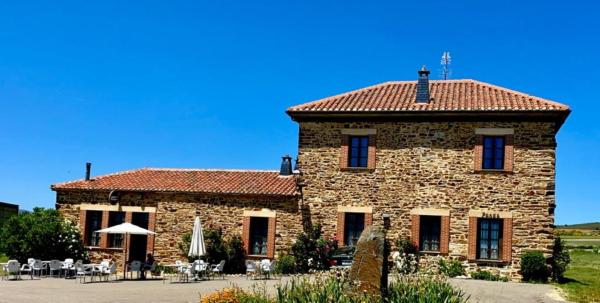Auf dem Foto ist das Objekt Hotel Rural Molino del Arriero in der Stadt Castrocontrigo zu sehen.