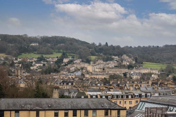 På bildet vises objektet No 1 The Paragon som ligger i byen Bath.