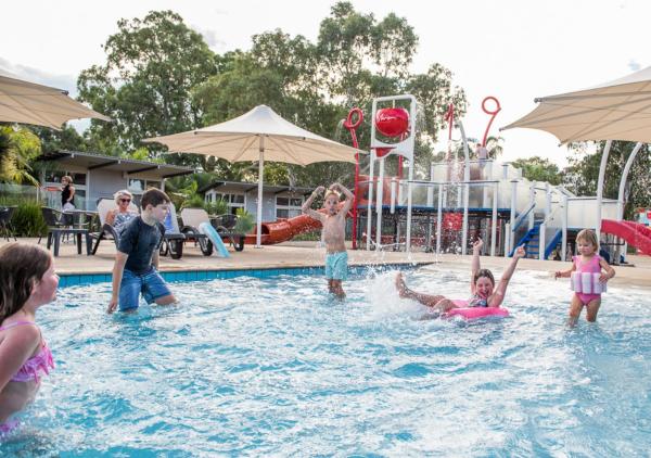 A la foto es mostra l'objecte Marion Holiday Park situat a la ciutat de Adelaide.