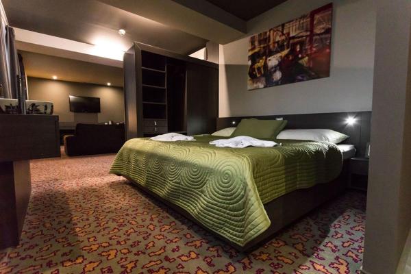 A la foto es mostra l'objecte Kongres Hotel Roca situat a la ciutat de Kosice.