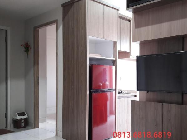 写真にはBojongloa市にあるApartemen Newton Kaylaが写っています。