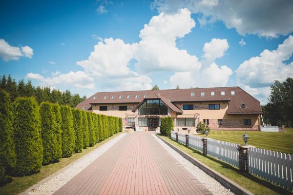 På billedet ses objektet Villa Müllerbeck beliggende i byen Otepää.