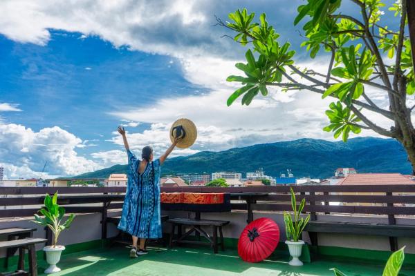 Ban Kong Rao Guesthouse - Quiet Santitham Oasis - Charming Garden & Mountain Views, Čiang Mai