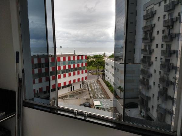 A la foto es mostra l'objecte Universo Palace 518 situat a la ciutat de Santos.