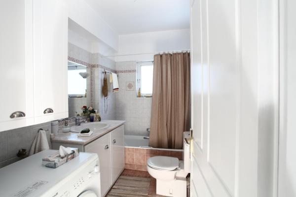 Foto 9: Unique Flat with Sea View at Edem Beach - A Seafront Property by Athenian Homes