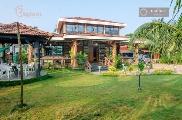 A la foto es mostra l'objecte Malhar Villa -Kashid situat a la ciutat de Borlai.