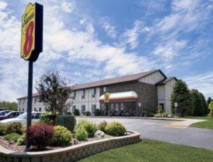 Foto 2: Super 8 by Wyndham Antigo