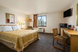 Super 8 by Wyndham Coeur d'Alene photo 8