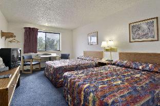 Фотография 5: Super 8 by Wyndham Ankeny/Des Moines Area