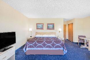 Bilde 3: Super 8 by Wyndham Canandaigua